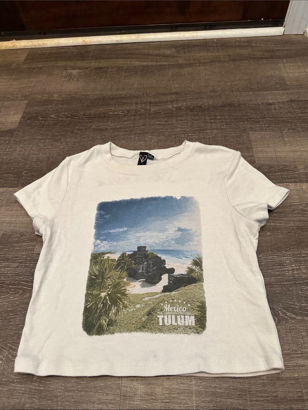 Windsor White Graphic Tulum Tee